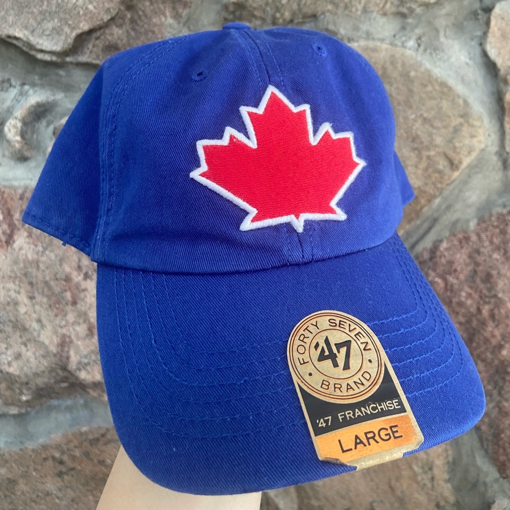 47 Toronto Blue Jays blue maple leaf baseball cap NWT